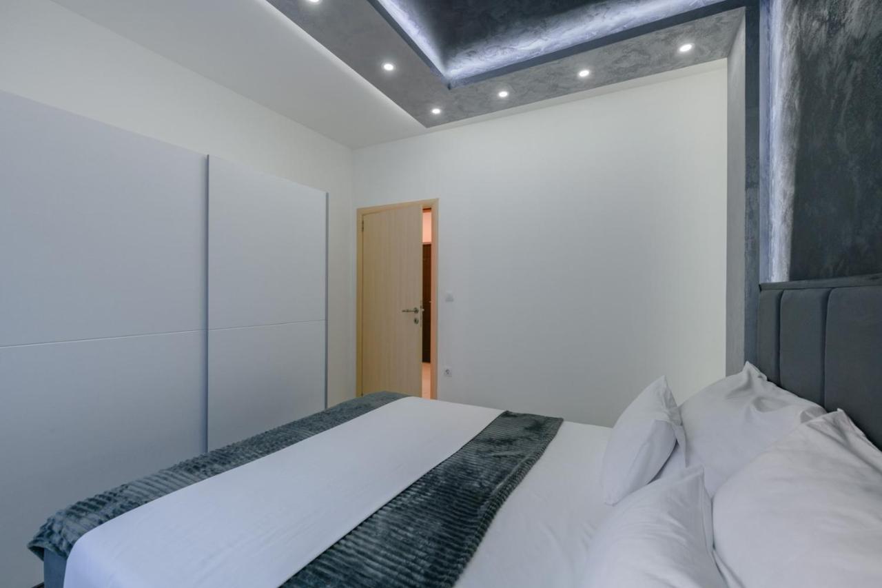 Complex Villa White 普拉 外观 照片